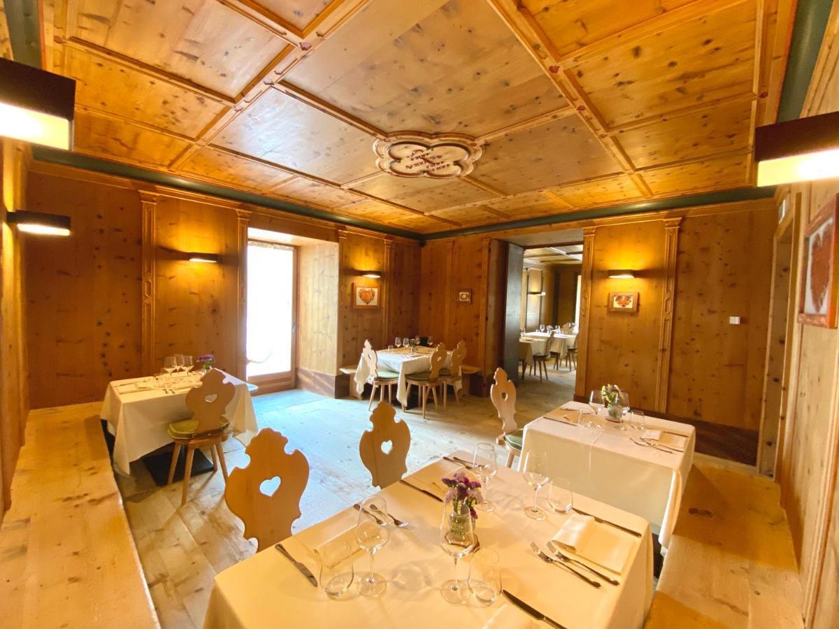 Ristorante Rifugio Ospitale Hotel Cortina dʼAmpezzo Exterior foto